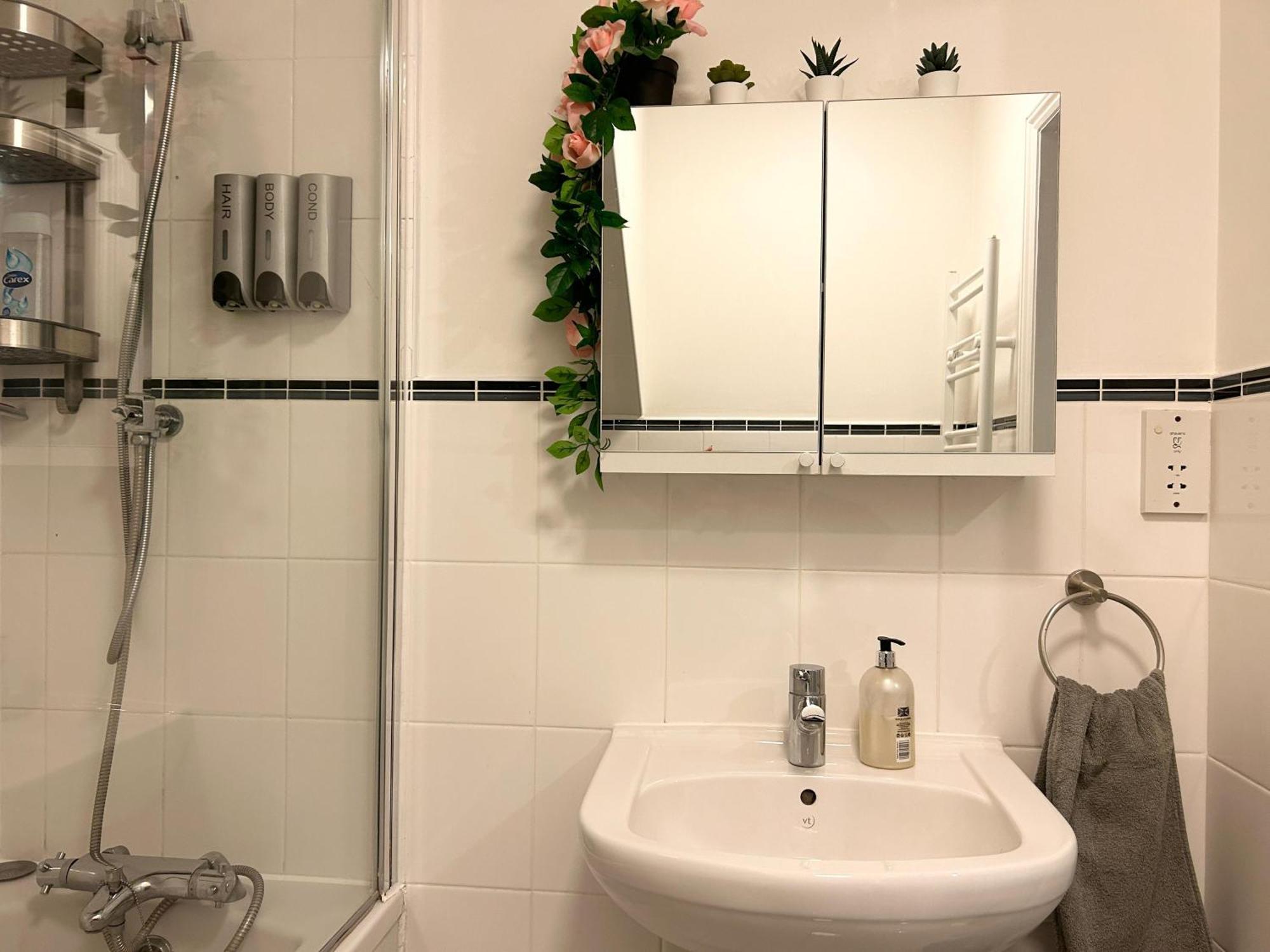 Lovely Serviced Apartment, Free Parking, Oxford Extérieur photo